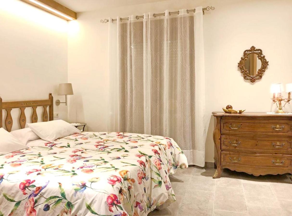 4 Bedrooms House With Terrace And Wifi At Cretas Eksteriør bilde